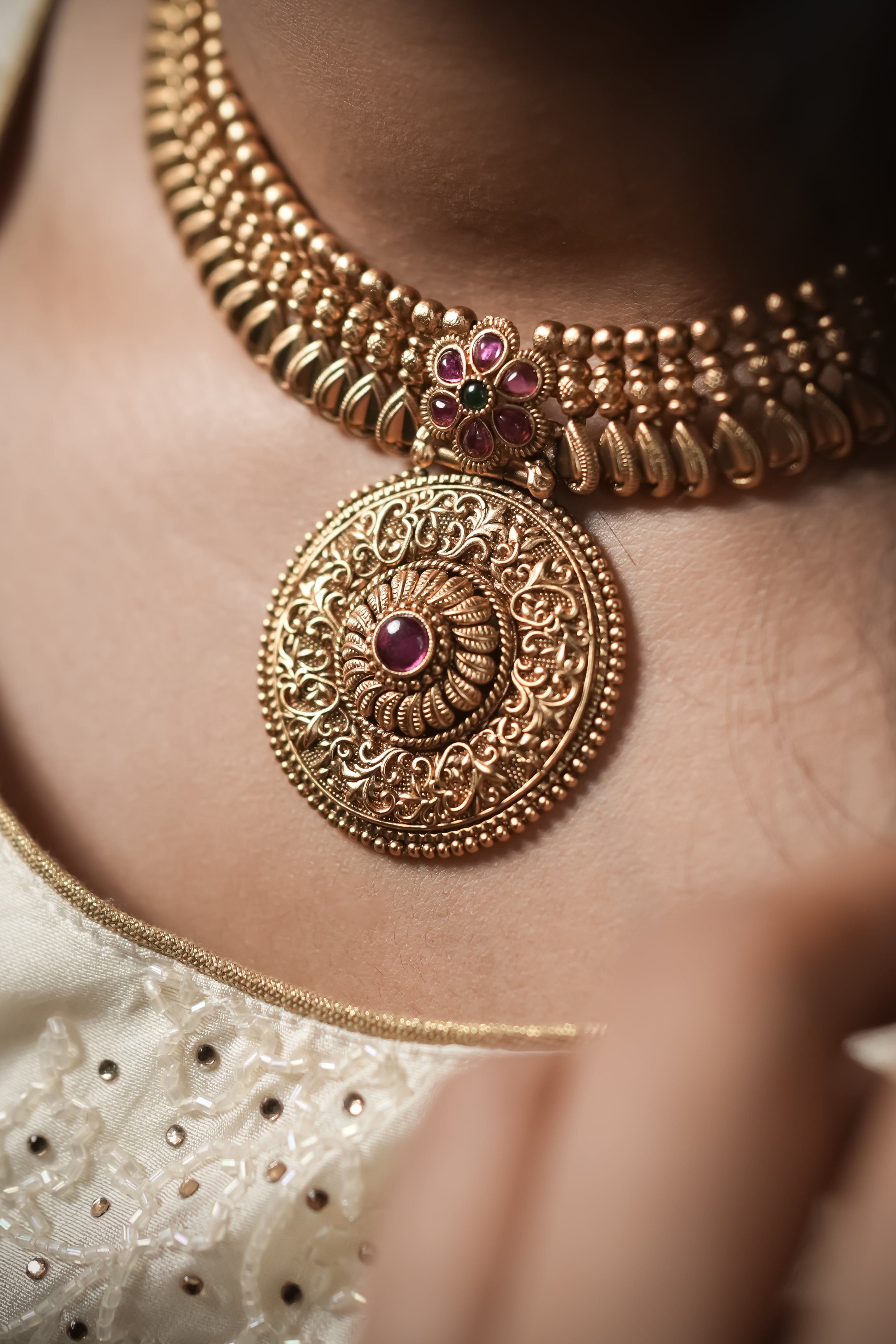 RJ-003- Ruby & Emerald Floral Vanki Necklace Set