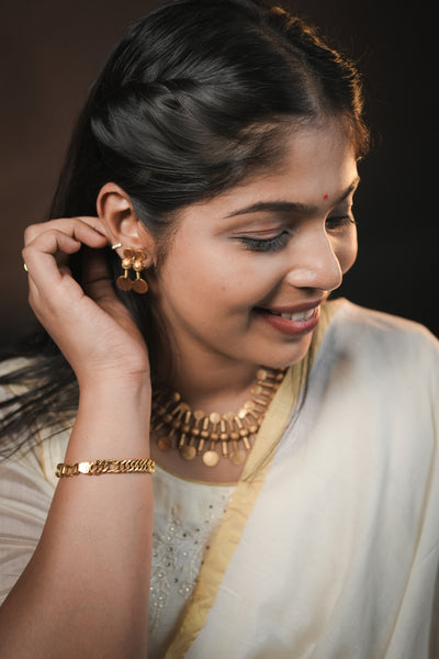 RJ-002- Antique Gold Coin Necklace (Kasumala)