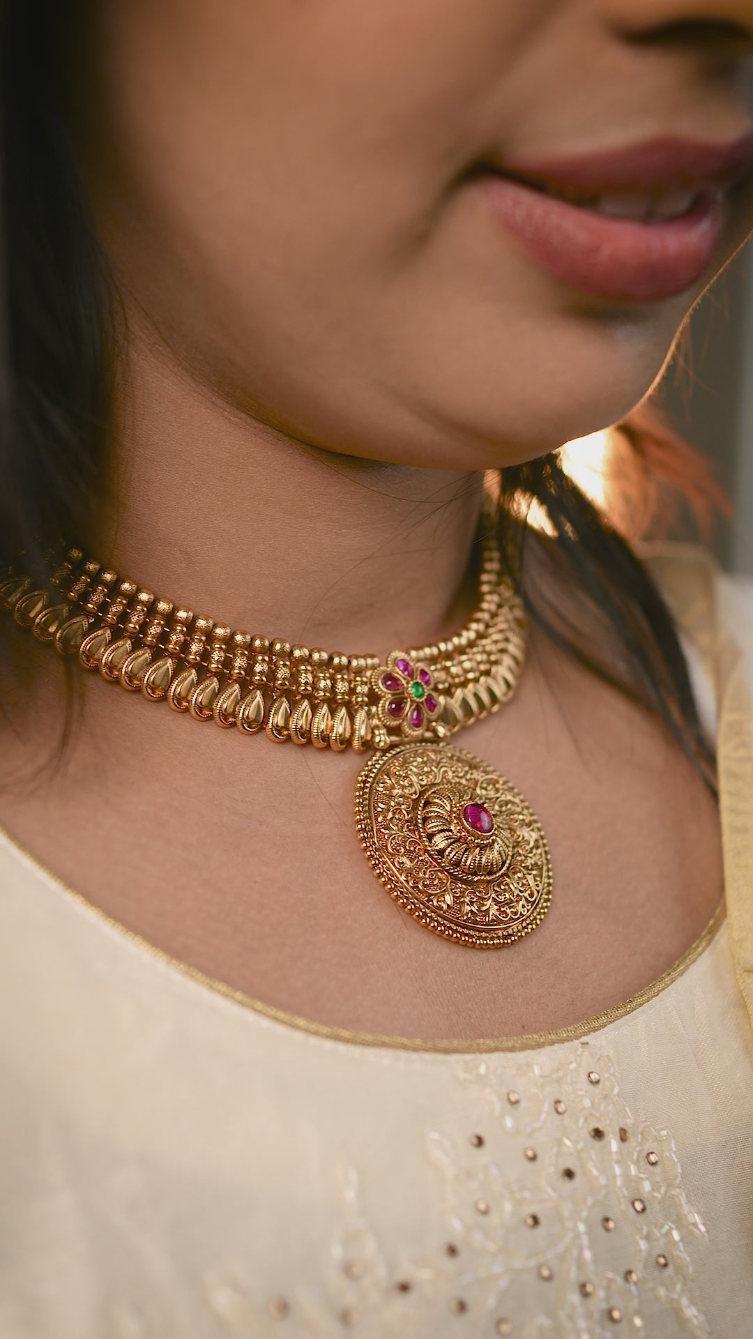 RJ-003- Ruby & Emerald Floral Vanki Necklace Set